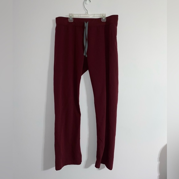 Figs Livingston Basic Scrub Pants in Burgundy - Picture 5 of 9